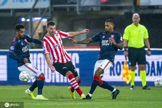 在让泰山队 在让泰山队