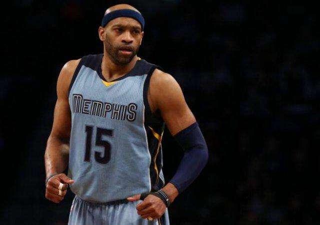 超过球场的 超过球场的