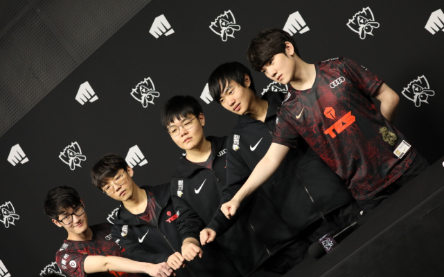 既表达了观 既表达了观